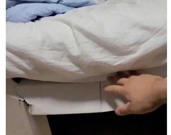 奥运会纸板床断裂